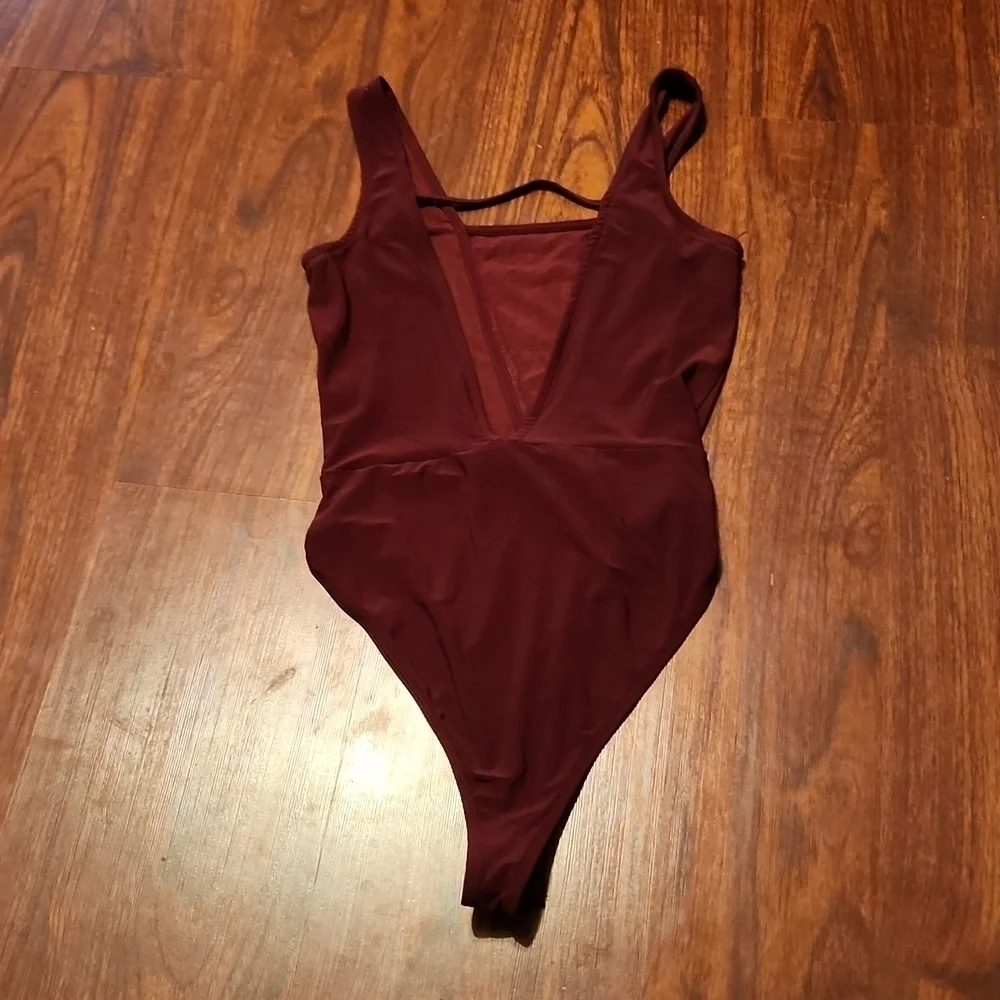 Forever 21 Bodysuit Small Maroon Velour